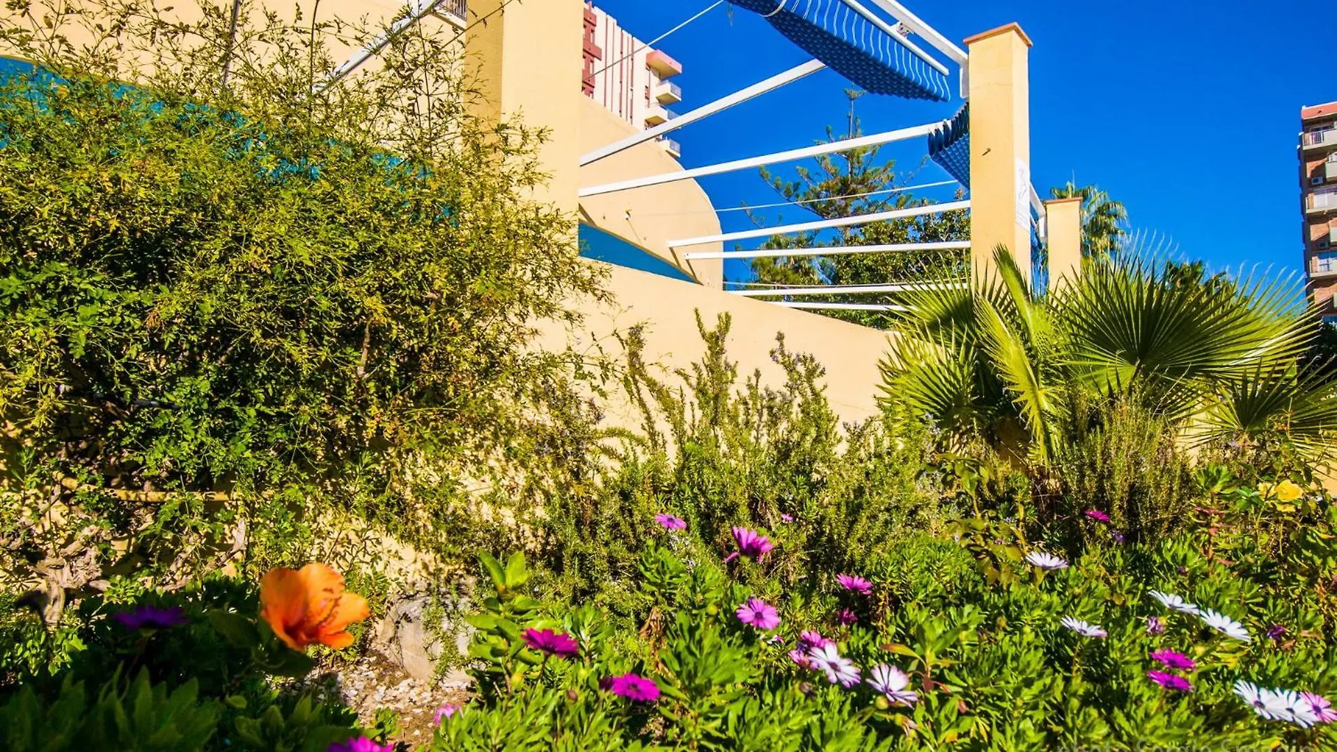102 Estudio En Jupiter Apartmentos - Piscina Y Playa - Excelente Ubicacion Benalmádena 0*,  Hiszpania